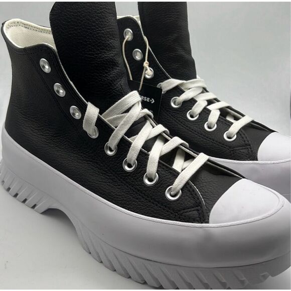 Converse Chuck Taylor All Star Leather Lugged 2.0 Black Sneakers Men 8.5 | W10.5 - Picture 2 of 11